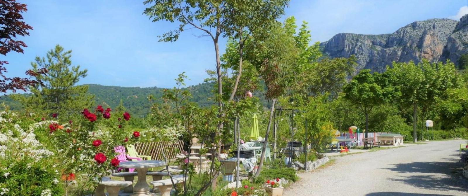 Camping Le Vieux Colombier Moustiers-Sainte-Marie Exterior foto